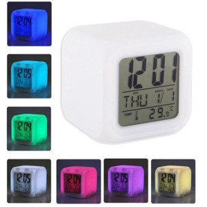 Цифровий настільний годинник на батарейках хамелеон 7 кольорів Glowing LED Color Change з термометром і будильником фото